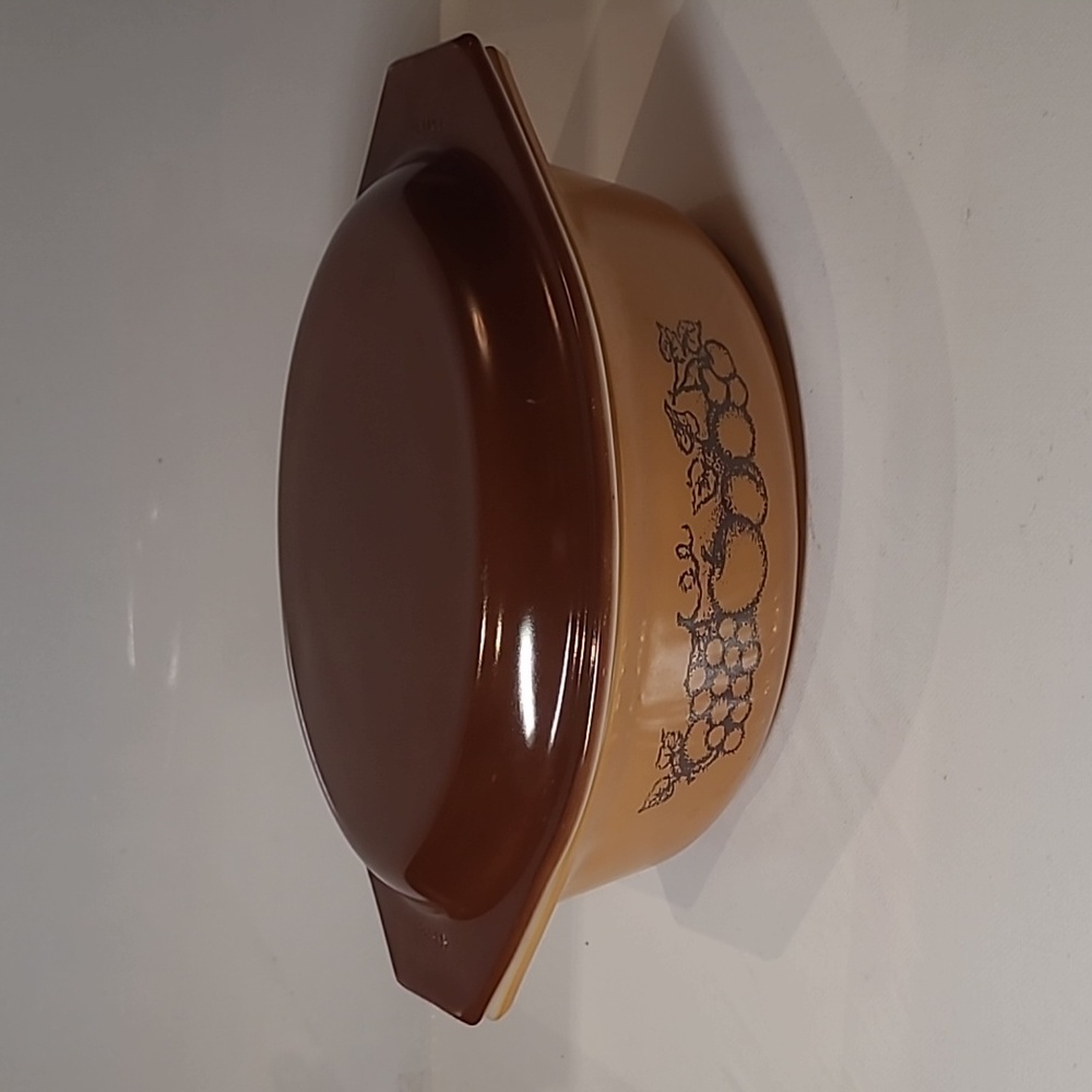 Vintage Pyrex old Orchard oval brown Casserole dish with pyrex lid 043-1.5